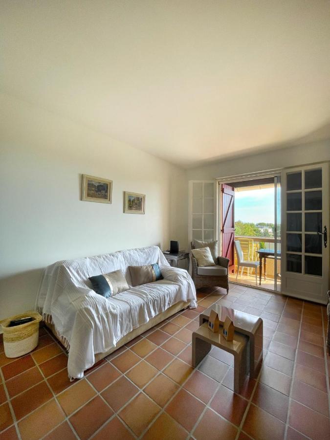 Superb Apartment With Balcony Near The Beach แซ็งต์-ราฟาเอล ภายนอก รูปภาพ